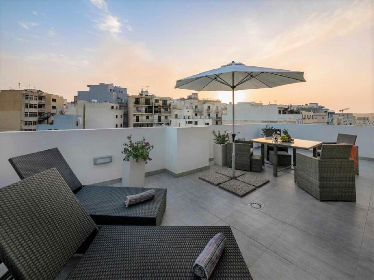 Stunning Penthouse Roof Terrace & Communal Swimming Pool San Pawl il-Baħar Zewnętrze zdjęcie